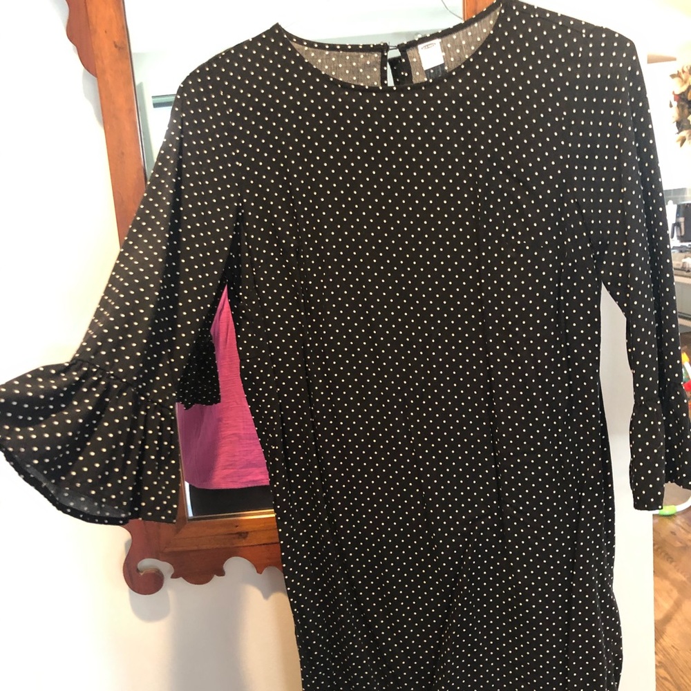 Bell sleeve old navy polka dot dress